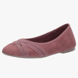 Skechers Women’s Cleo Leather City Ballet Flat